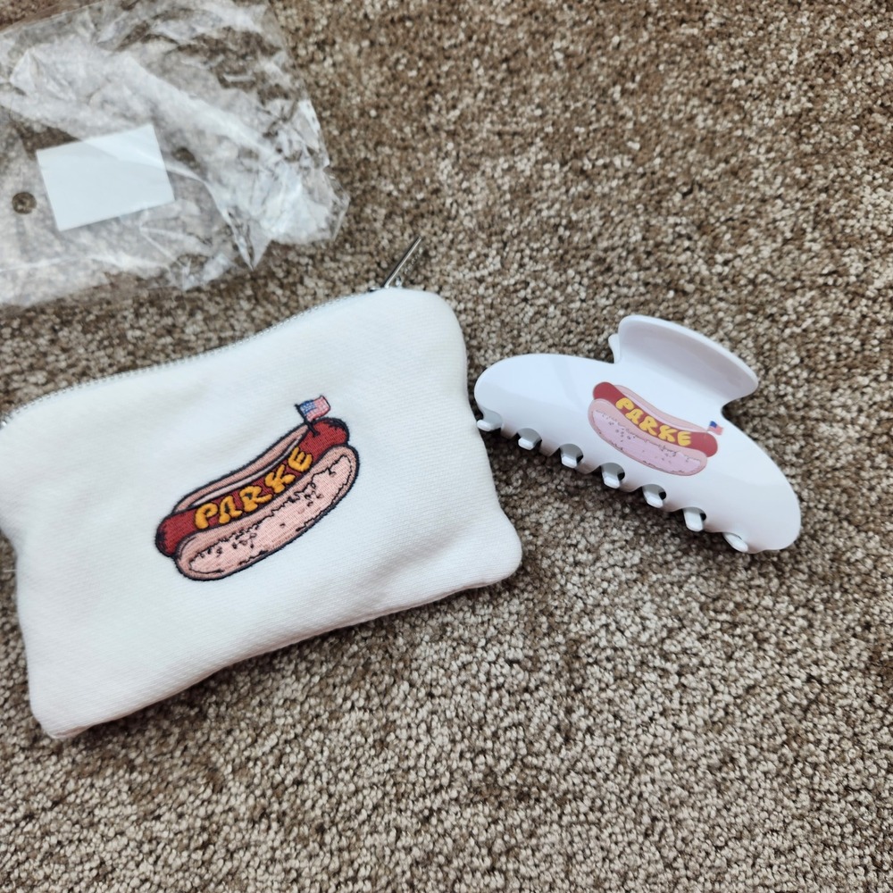 Parke Hot Dog Pouch and Claw Hair Clip Set White Americana Novelty Accessory